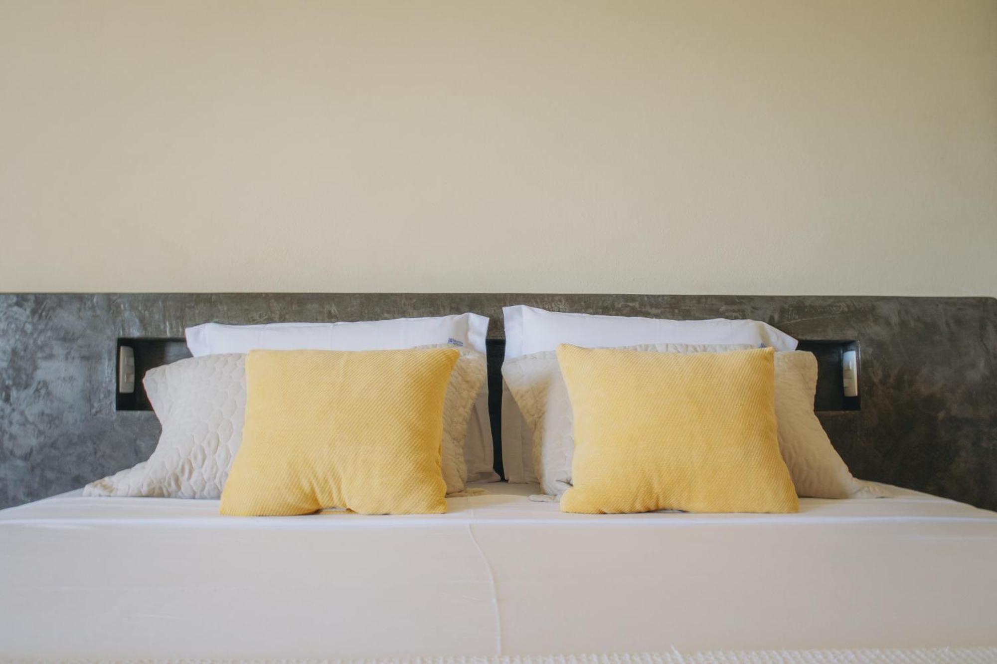 Dolce Vita Guest House Лагоиня Екстериор снимка